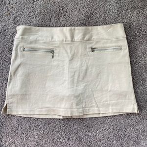 Tan/cream skirt/skort, mini